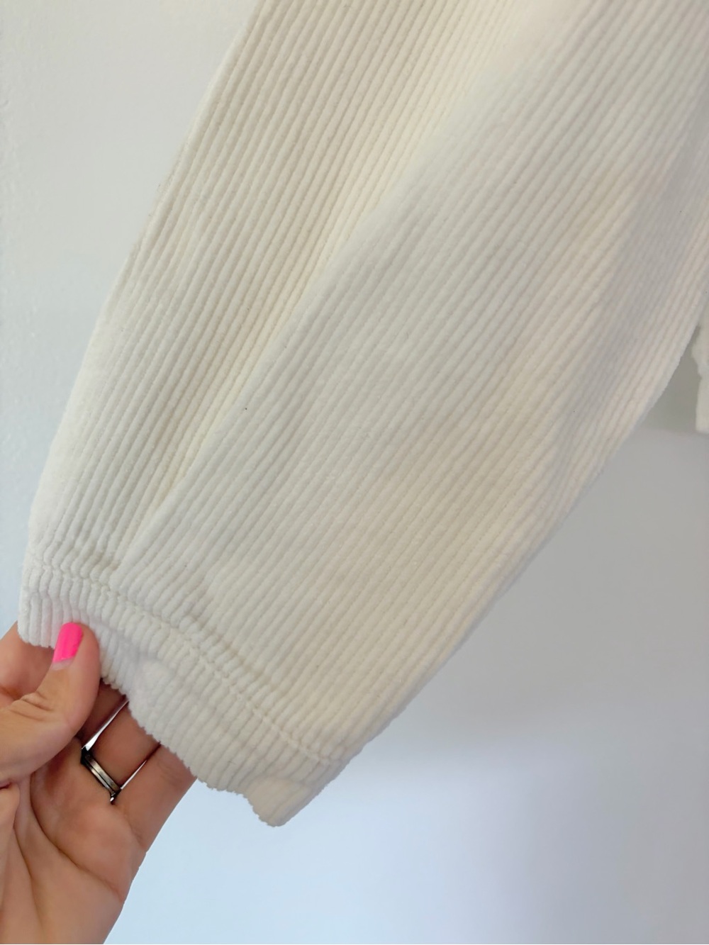 POL Clothing Off White Corduroy Distressed Frayed Raw Hem Trucker Jacket Large - Picture 5 of 14